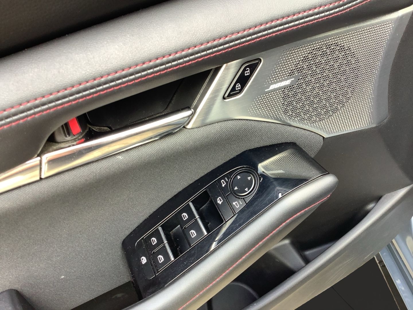 Mazda 3 SKYACTIV-G SOMO HOMURA+GJ-RÄDER !!