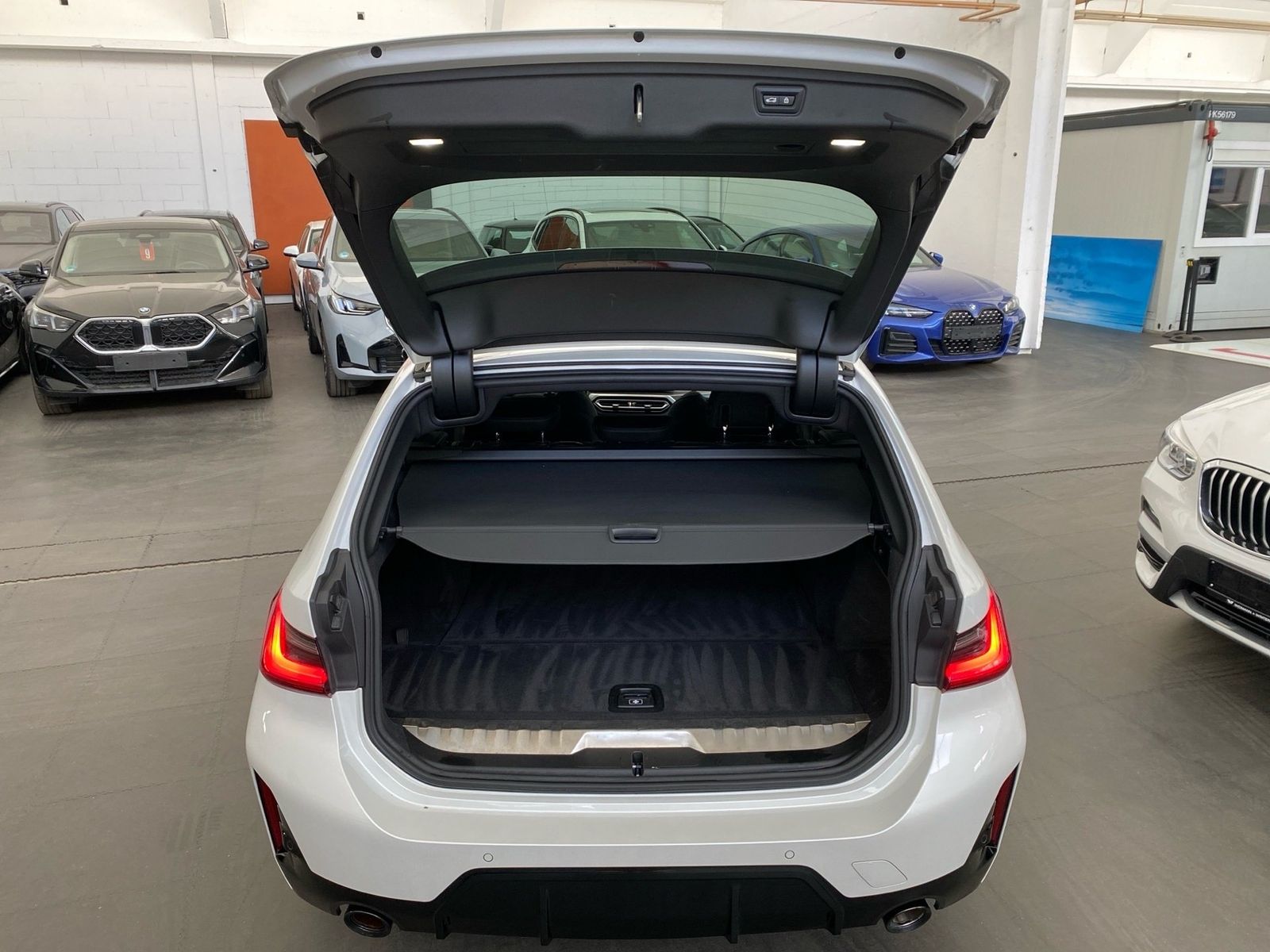 BMW 330e xDrive Touring M Sport LC Prof. ACC H/K AHK