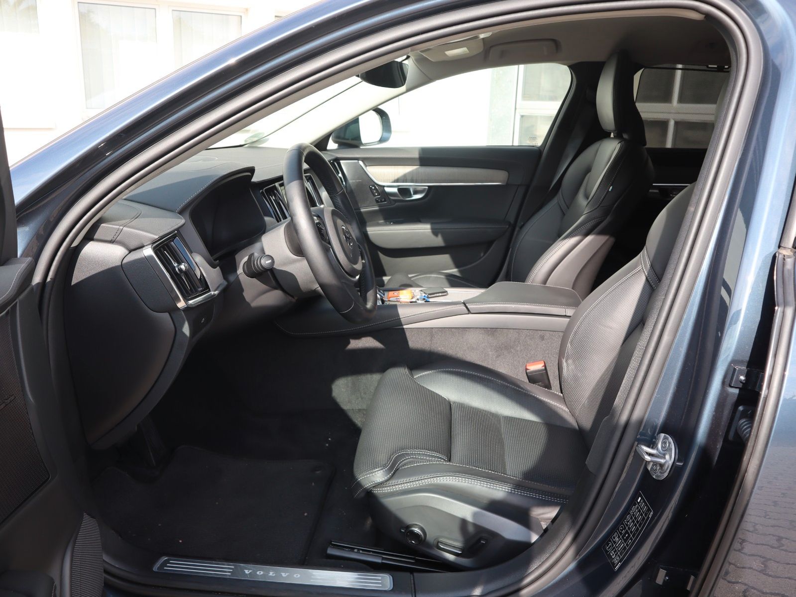Volvo V90 Cross Country Plus B5 AWD*Standh*AHK*360°