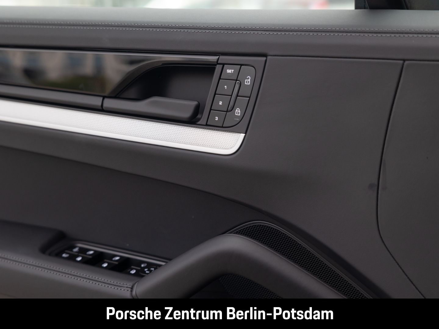 Porsche Cayenne E-Hybrid Coupe BOSE Sportabgasanlage LED