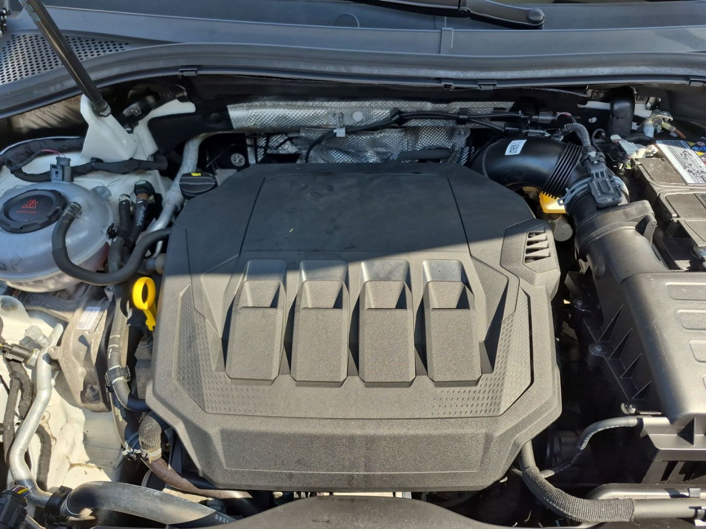 Volkswagen Tiguan 2.0 R-Line 4Motion - Samsaru's Car Outlet