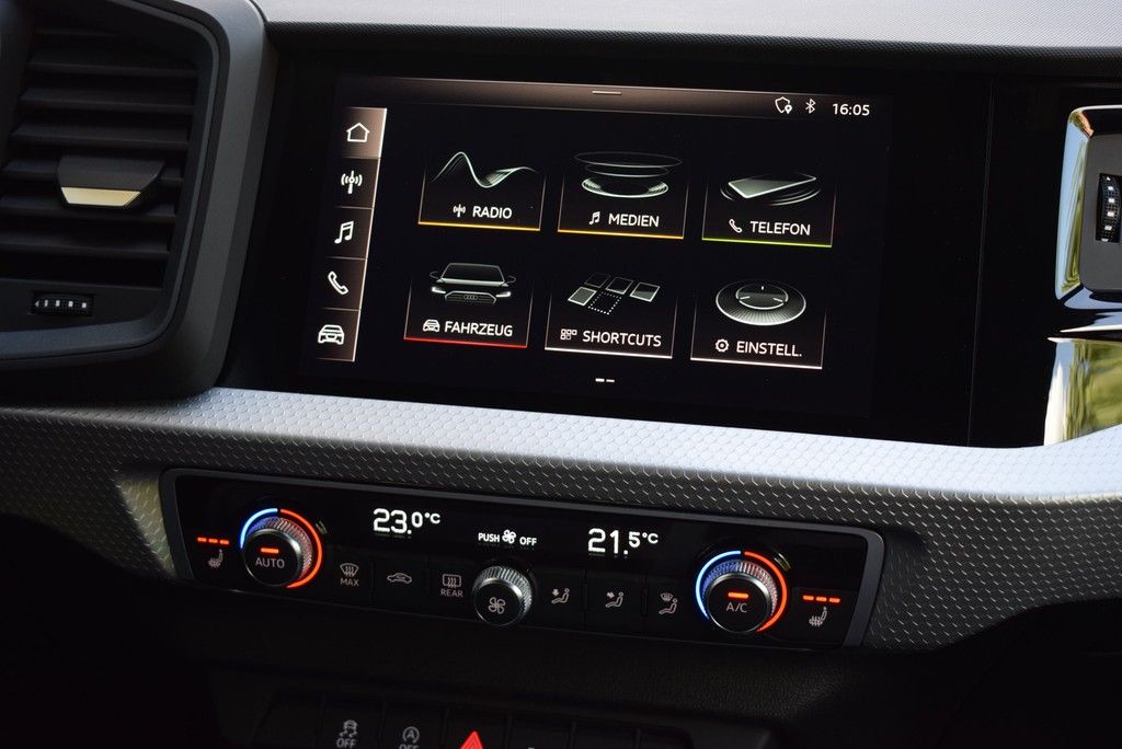 Audi A1 Sportback 30 TFSI S-line - Samsaru's Car Outlet