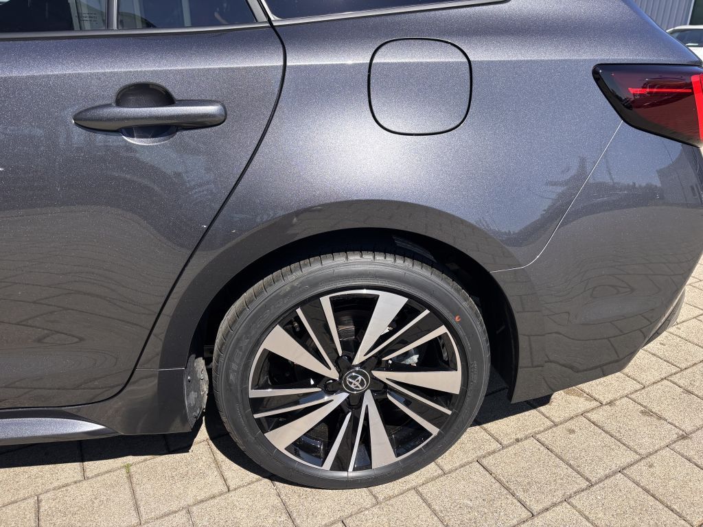 Toyota Corolla 1.8 Hybrid T. Sports Teamplayer Technik
