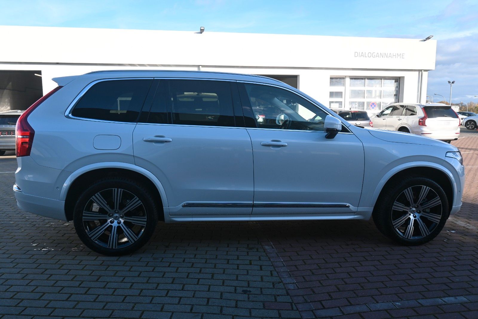 Volvo XC90 B5D AWD Ultimate Bright*PANO*STHZ*LUFT*AHK