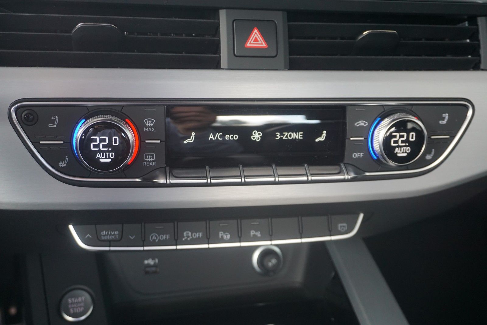 Audi A5 Cabriolet 40 TFSI quattro S line LaserAHK ACC