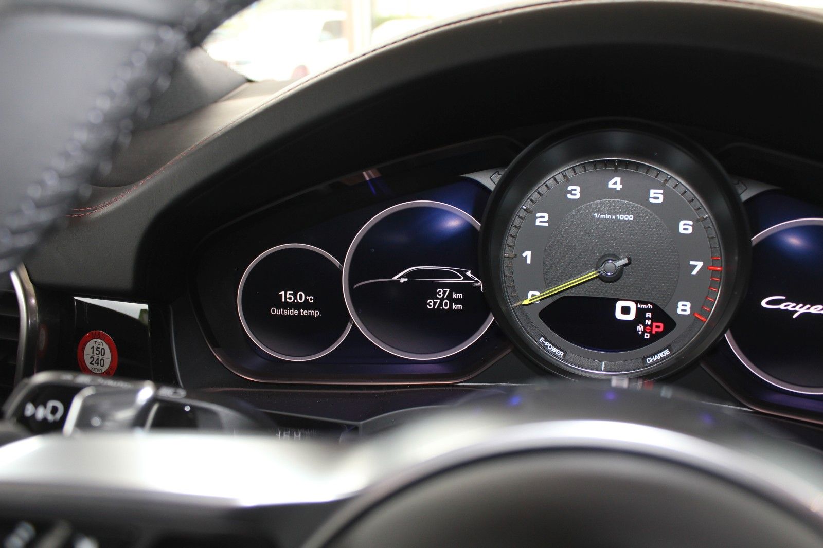 Porsche Cayenne E-Hybrid Platinum Edition/SportChrono