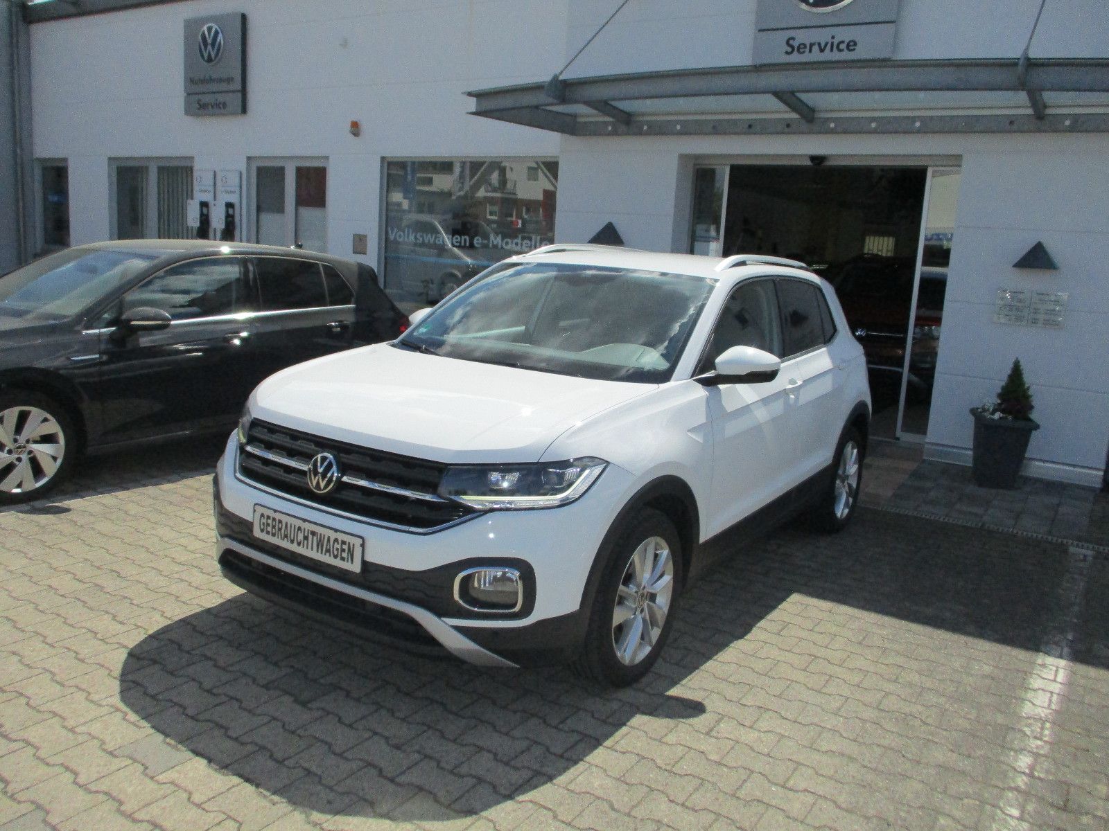Volkswagen T-Cross Style DSG - Samsaru's Car Outlet