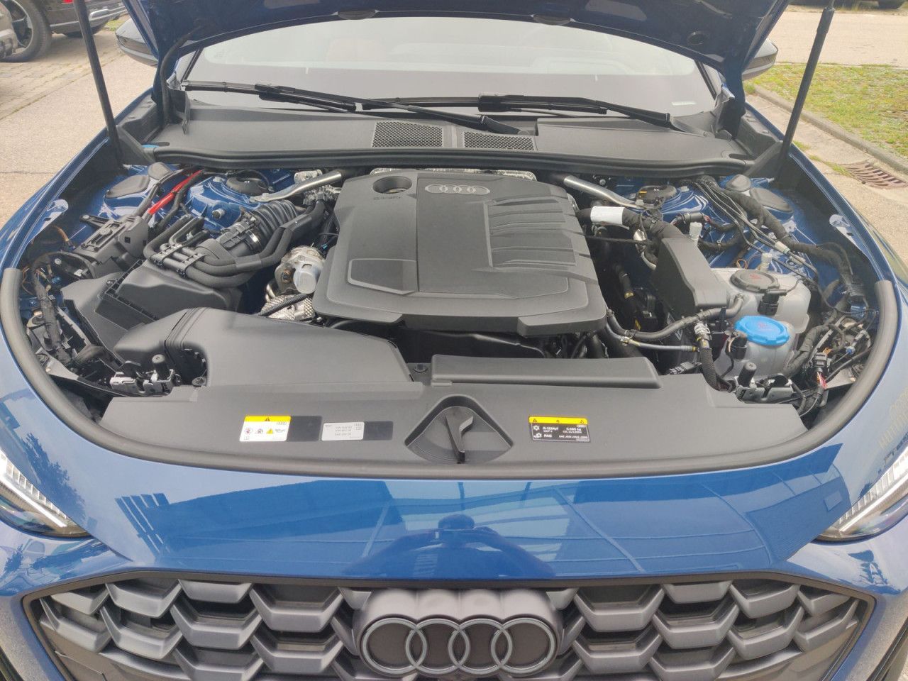 Audi A5 Avant TDI quattro 150 KW S line S tronic ACC