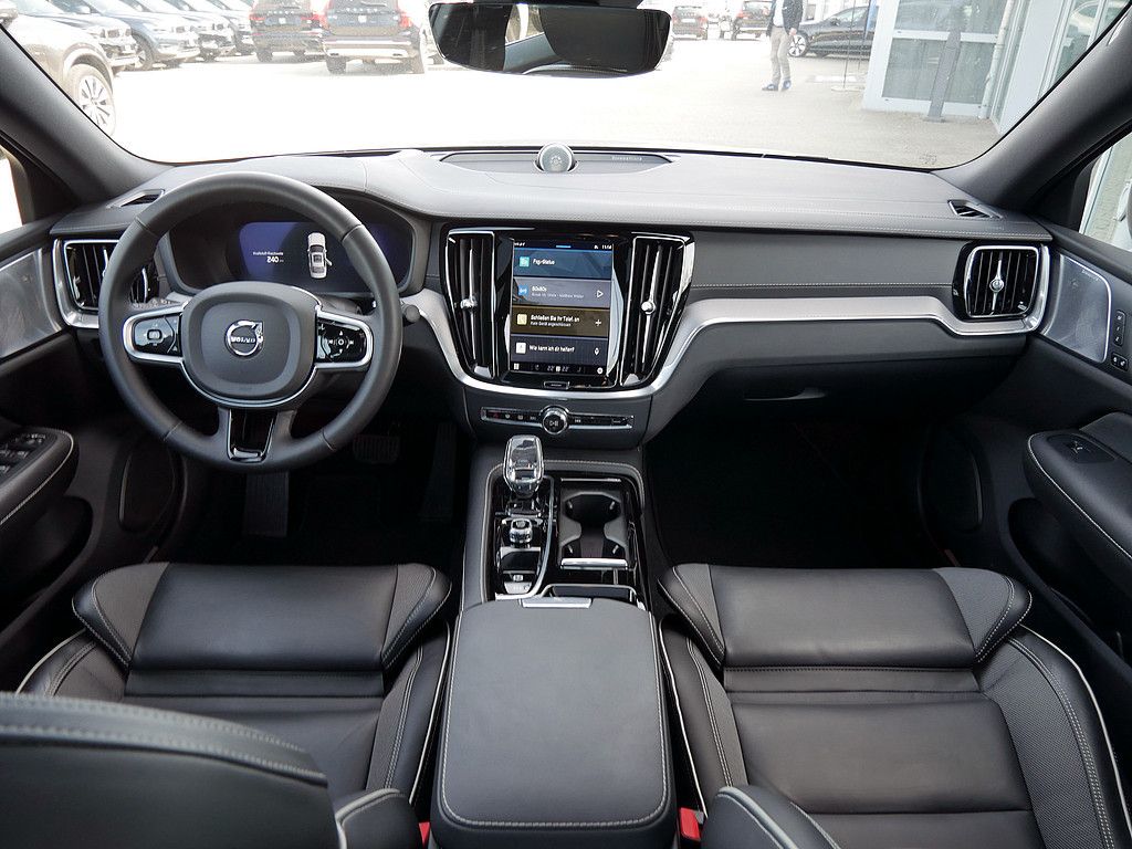 Volvo S60 T8 AWD Ultimate Dark AWD
