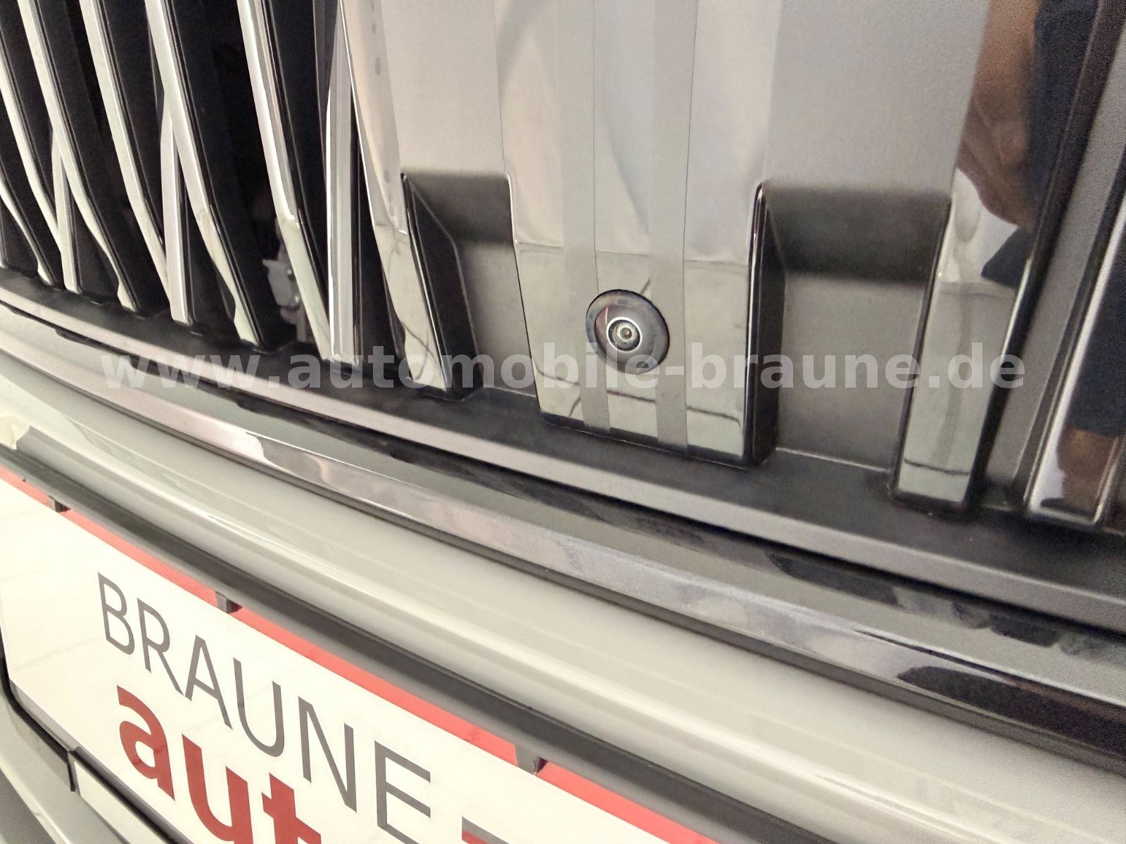 Skoda Karoq 1.5TSI DSG SPORT*PANO*SOUND*360*ASSIST*AHK