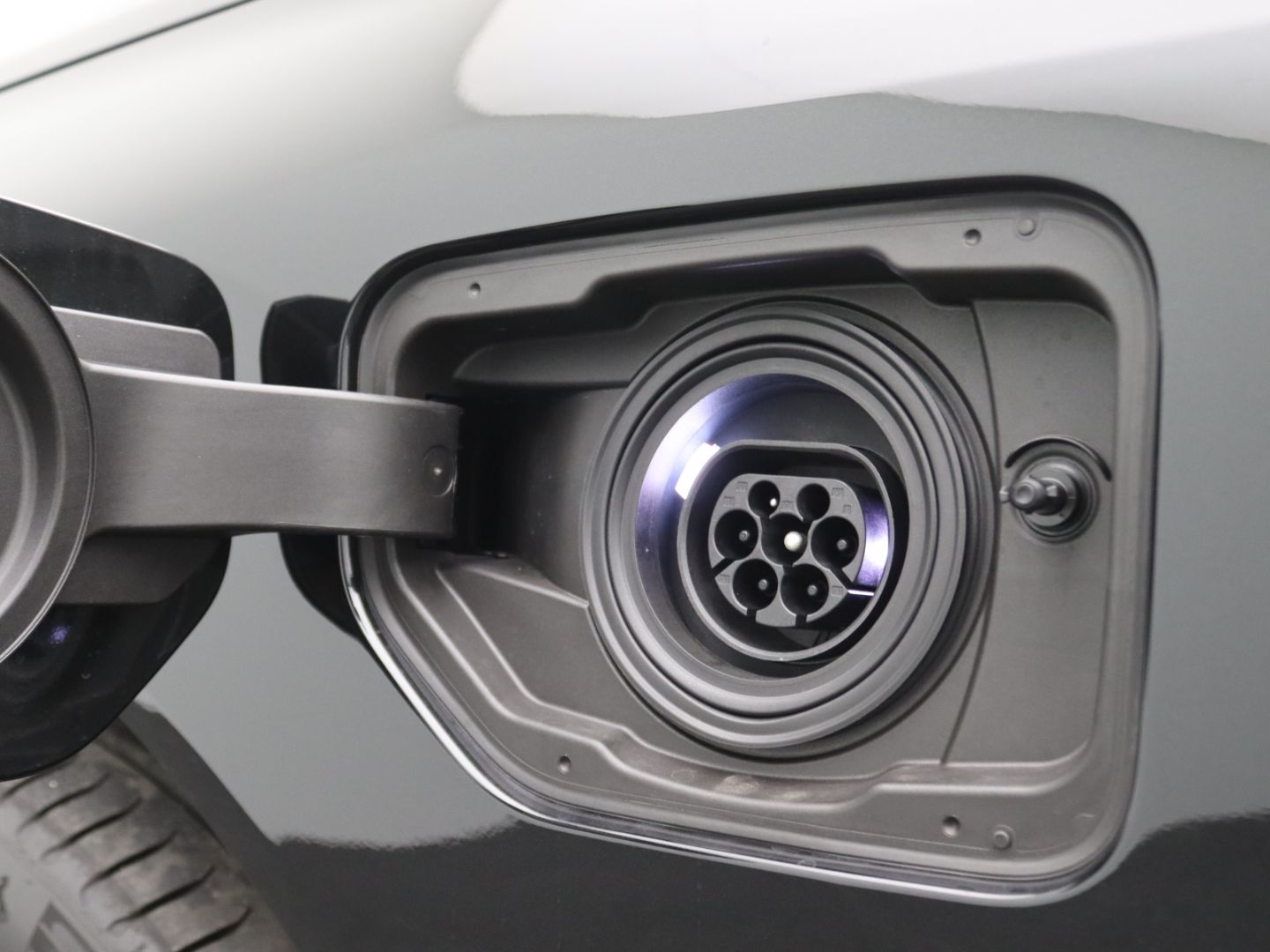 BMW X3 30 e xDrive M Sport HUD AHK-klappbar Panodach