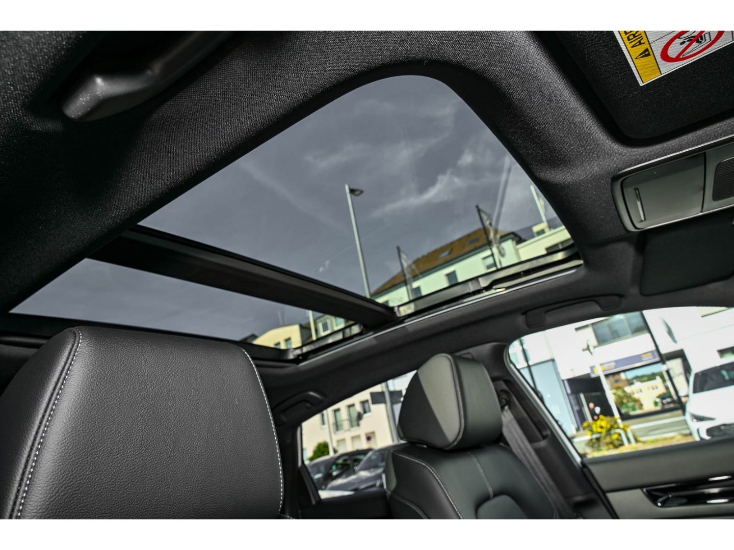 Honda Civic HYBRID 2.0 ADVANCE SHZ+LHZ+NAVI+LED+BOSE+P