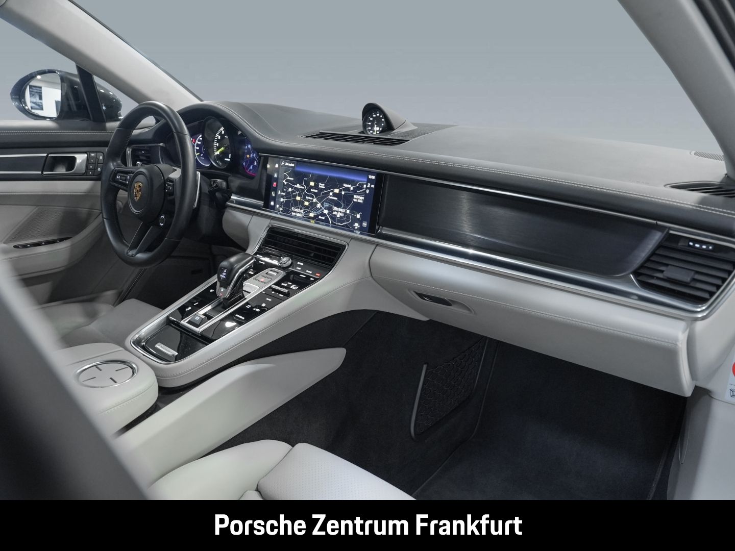 Porsche Panamera 4 E-Hybrid Sport Turismo Platinum Editi