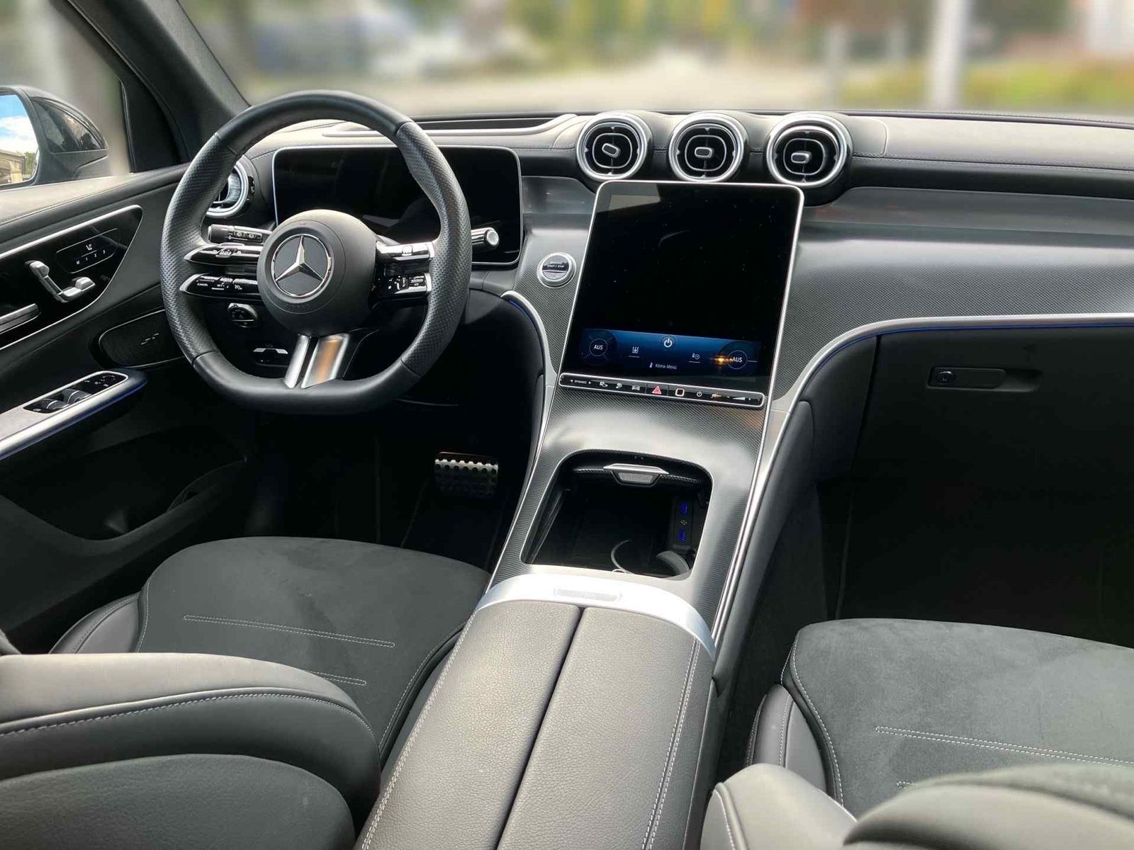 Mercedes-Benz GLC 300 de 4M AMG+Pan+Dist+AHK+Sound+HUD+DIGITAL