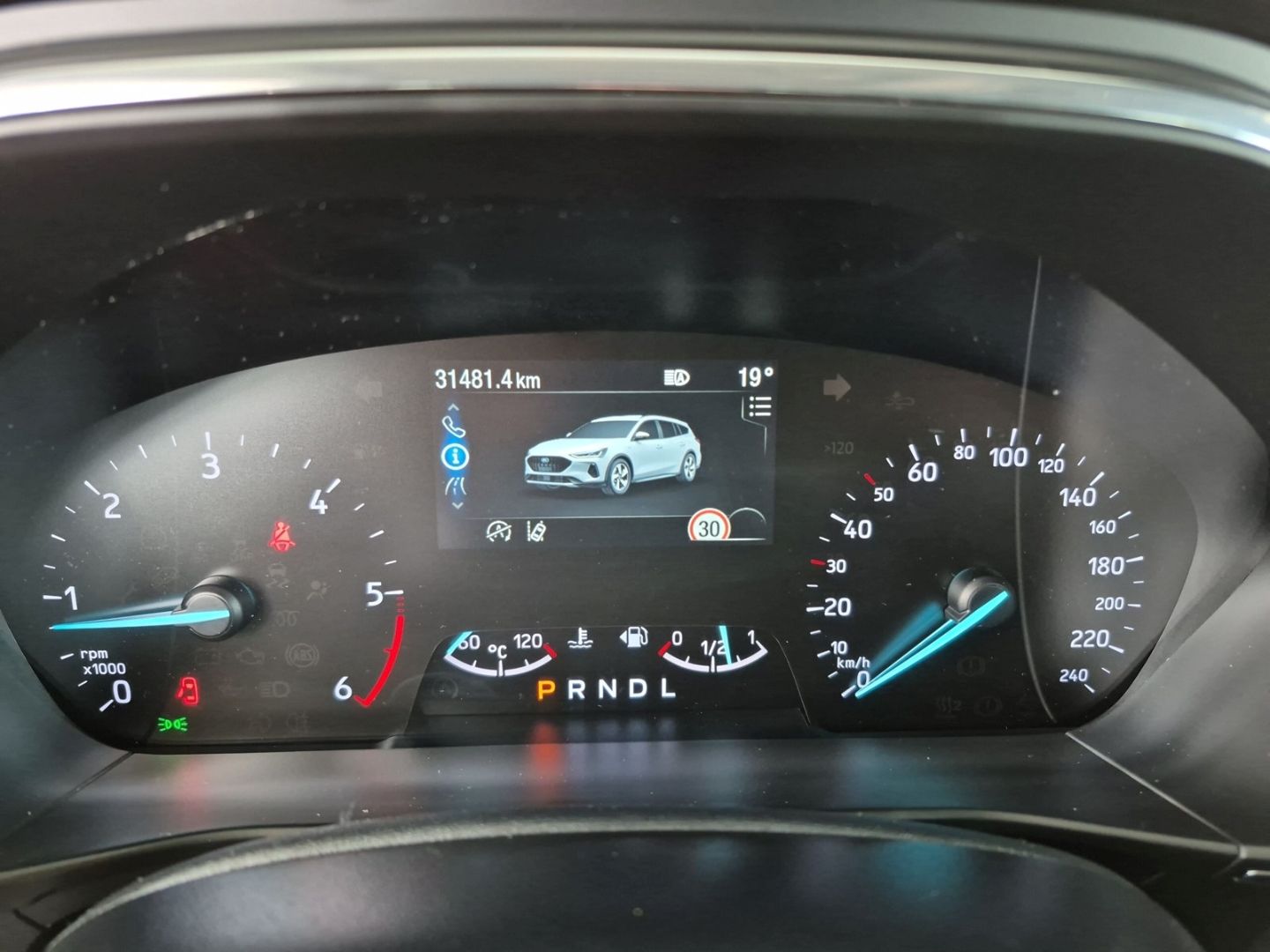 Ford Focus Turnier Active 1.5 EcoBlue Aut. ACC NAVI L