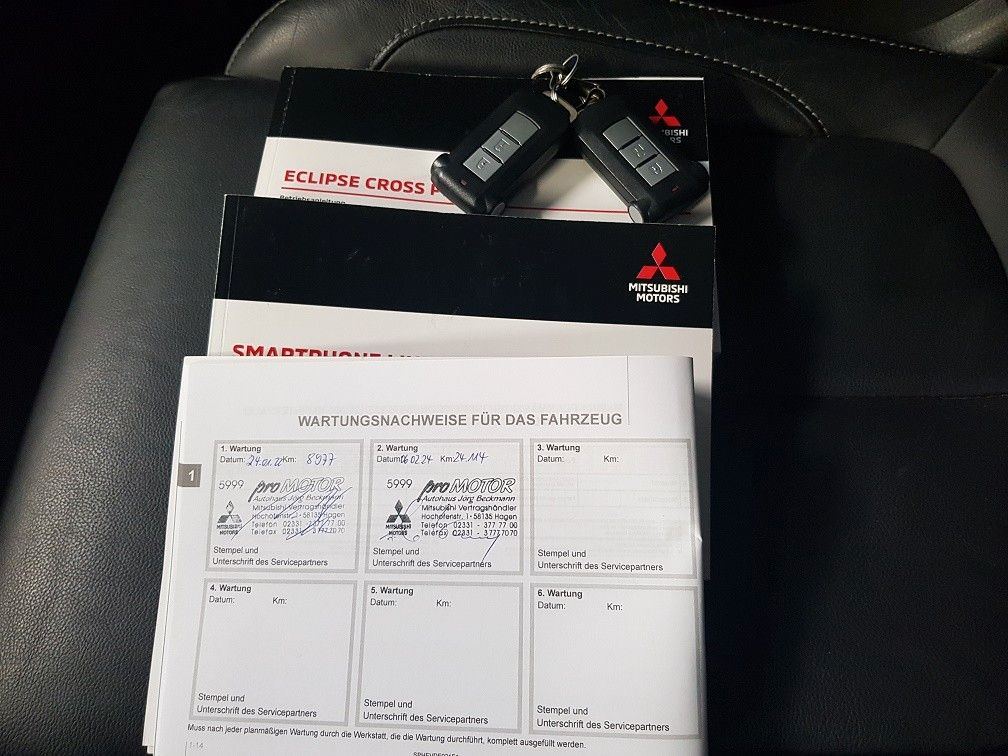 Mitsubishi Eclipse Cross 2.4 PLUG-IN HYBRID 4WD TOP mit AHK