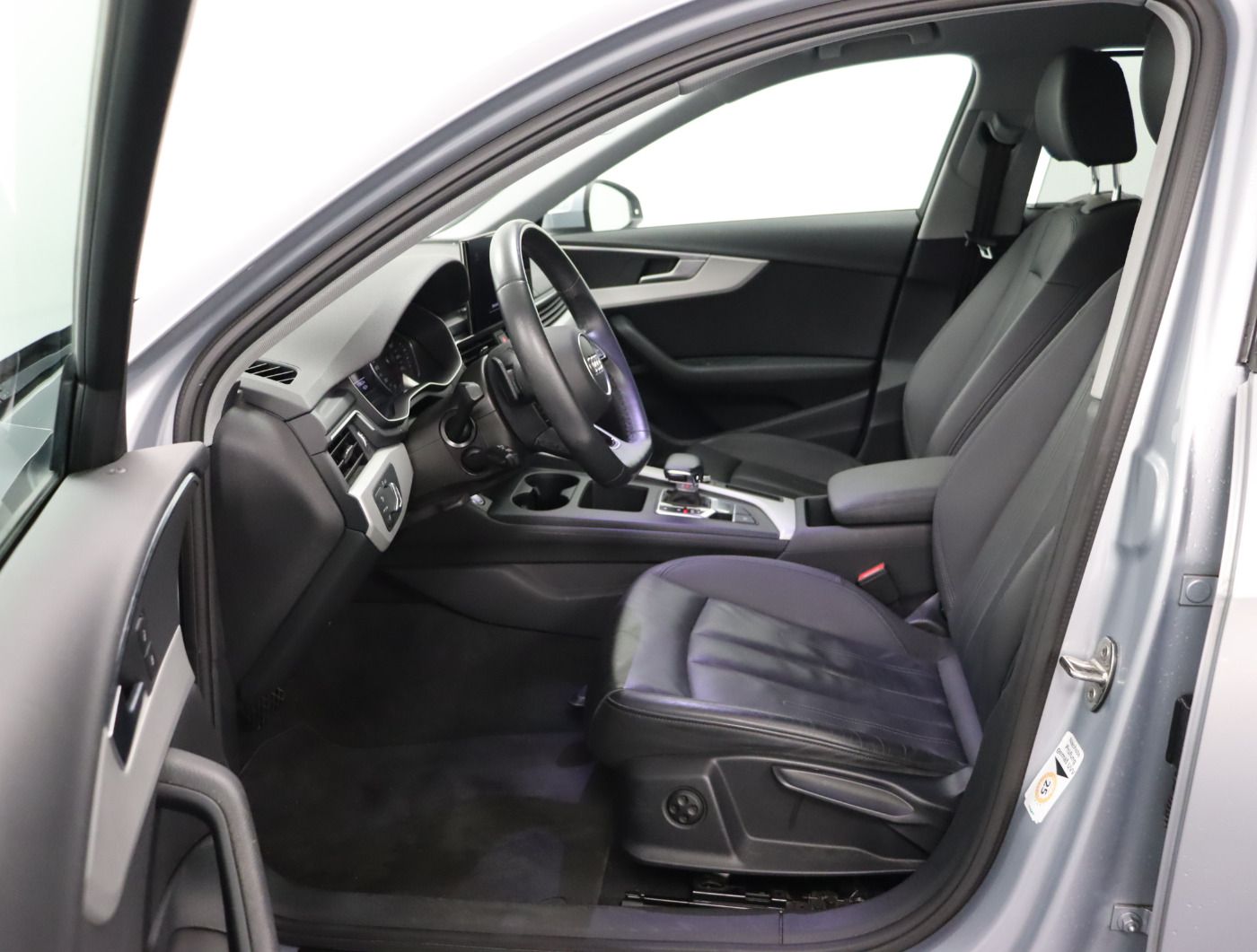 Audi A4 Avant 40 TDI S tronic - Samsaru's Car Outlet