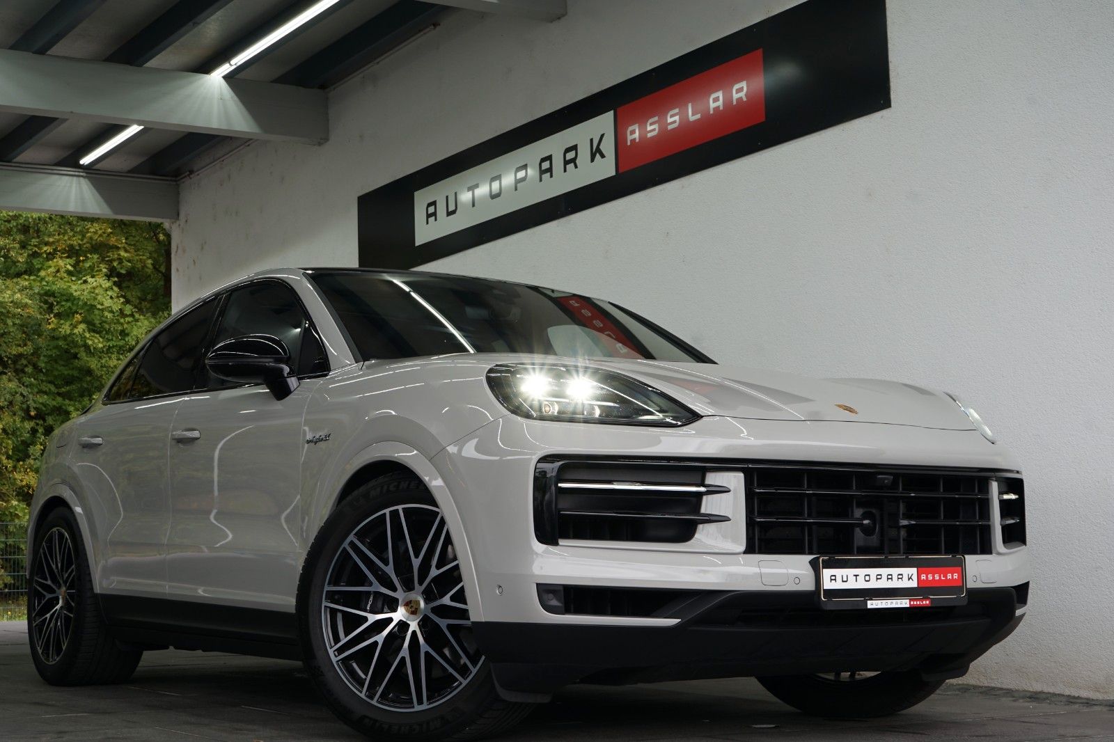 Porsche Cayenne Coupe E-Hybrid/Kreide/HUD/P-DISPLAY/AHK