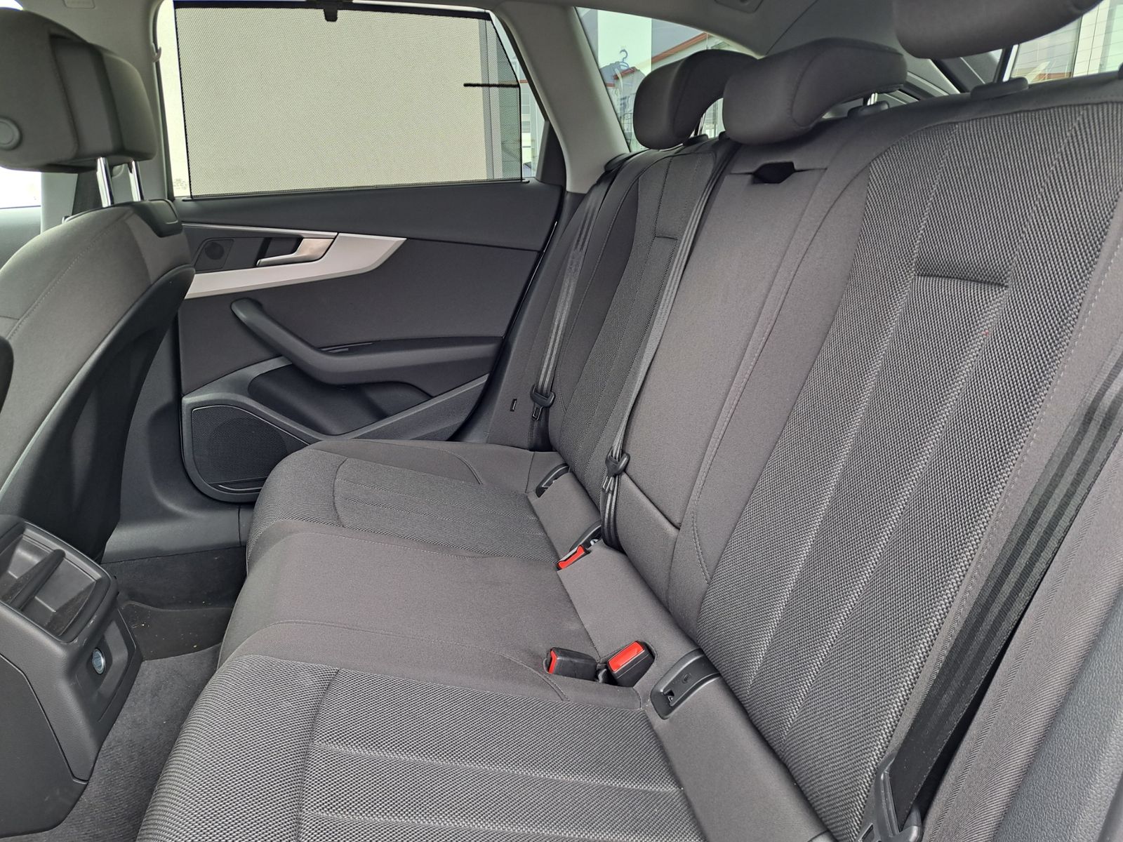 Audi A4 Avant 35 TDI - Samsaru's Car Outlet