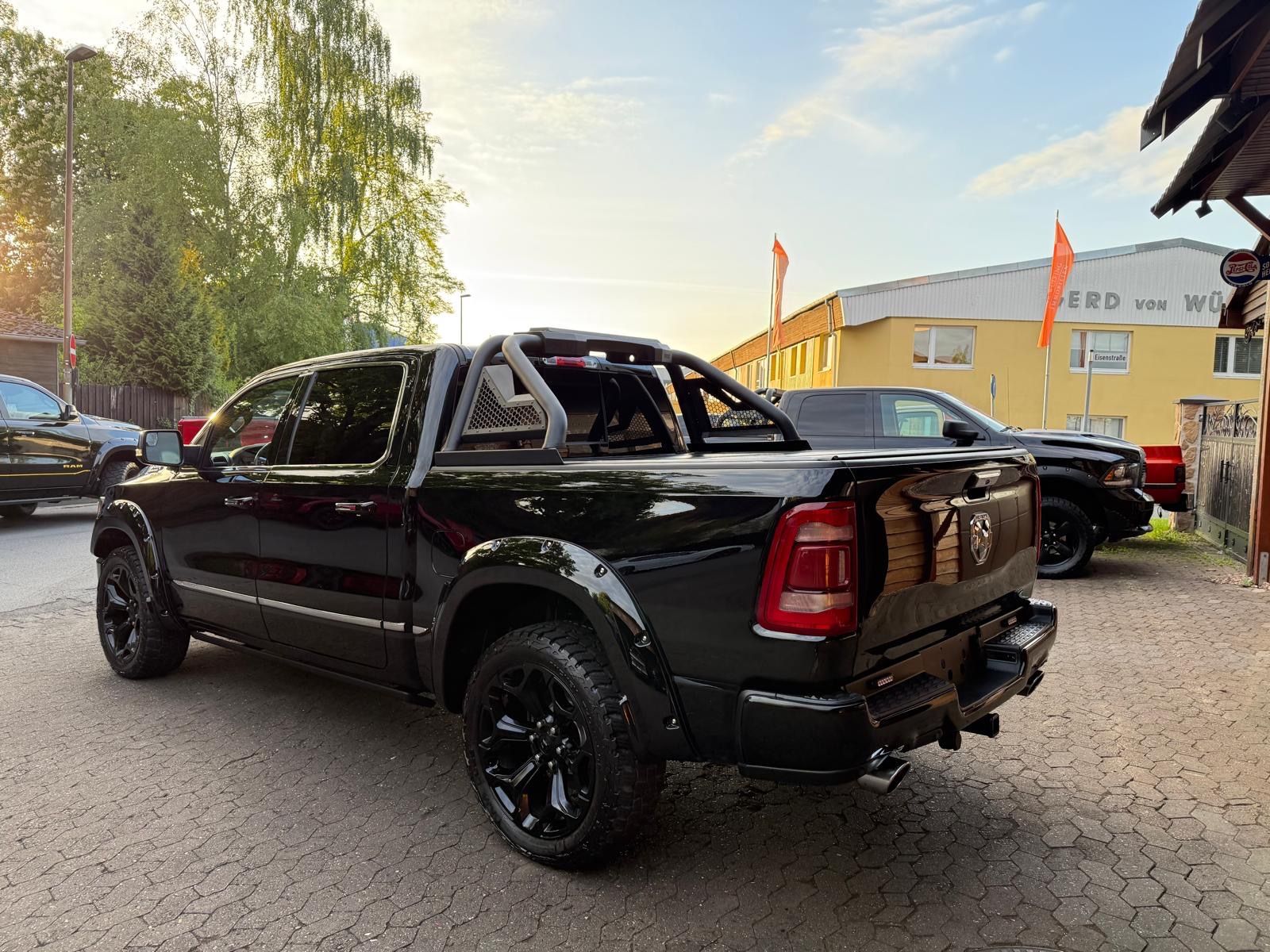 Dodge LIMITED*LUFT*360KAMERA*LPG*OFFROAD*BÜGEL*AHK*NAV