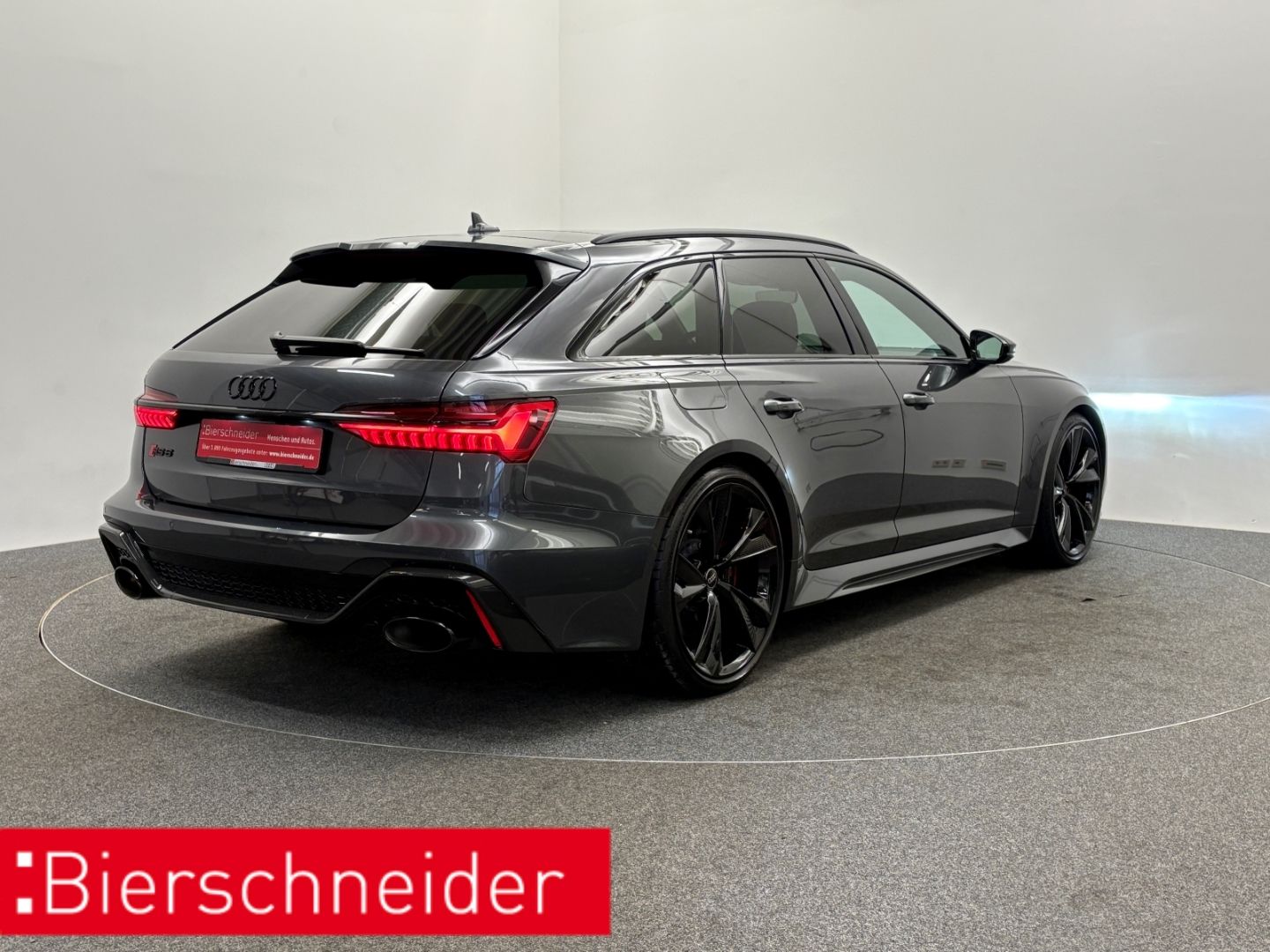 Audi RS6 Avant KERAMIK 305 KM H LASER 21 S-SITZE UMGE