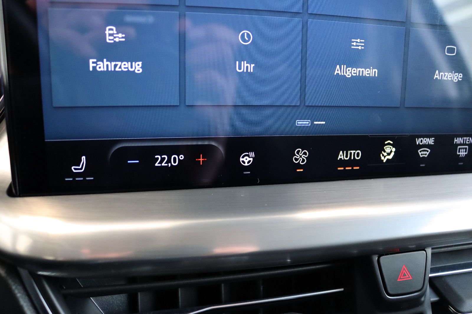 Ford Focus Turn. Aut. Titanium X *LED*NAV*RFK*Winterp