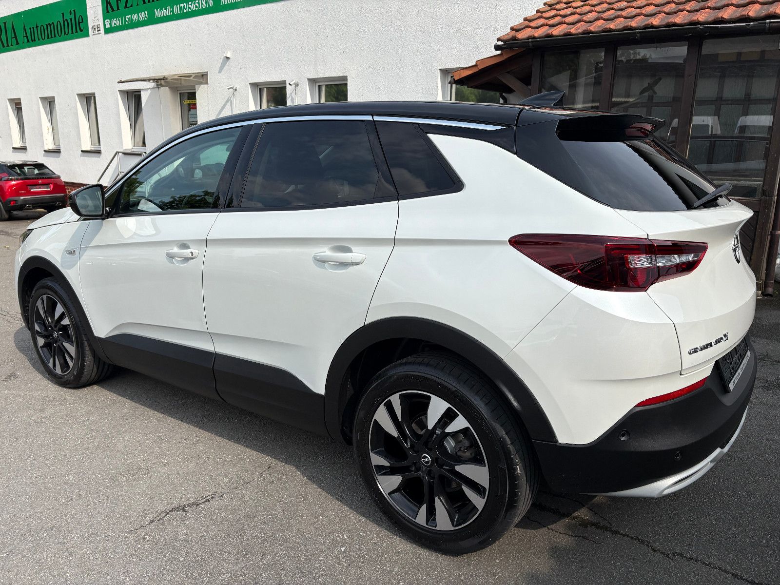 Opel Grandland 1.5 CDTI AUT Business Elegance - Samsaru's Car Outlet