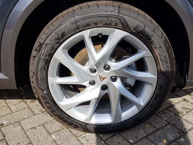 Cupra Formentor 1.4 e-Hybrid DSG - Samsaru's Car Outlet