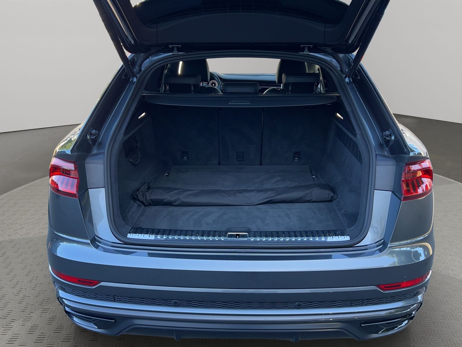 Audi Q8 50 TDI qu. s-line STANDHZG.+AHK+ACC+MATRXI LE