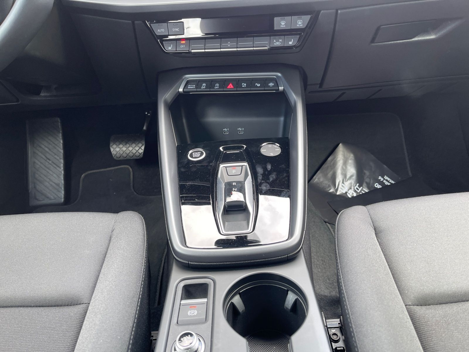 Audi A3 Sportback 35 TDI advanced - Samsaru's Car Outlet