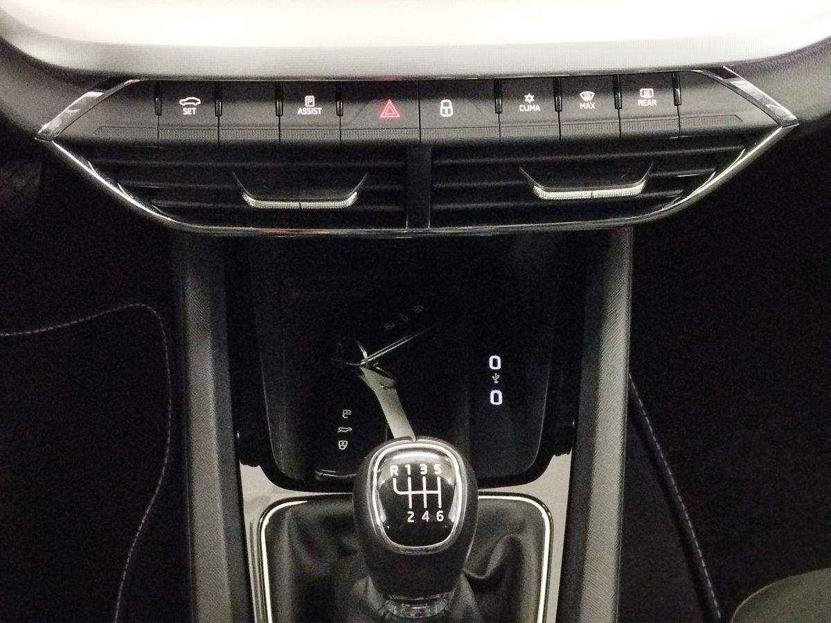 Skoda Octavia Combi 1.5 TSI Style - Samsaru's Car Outlet