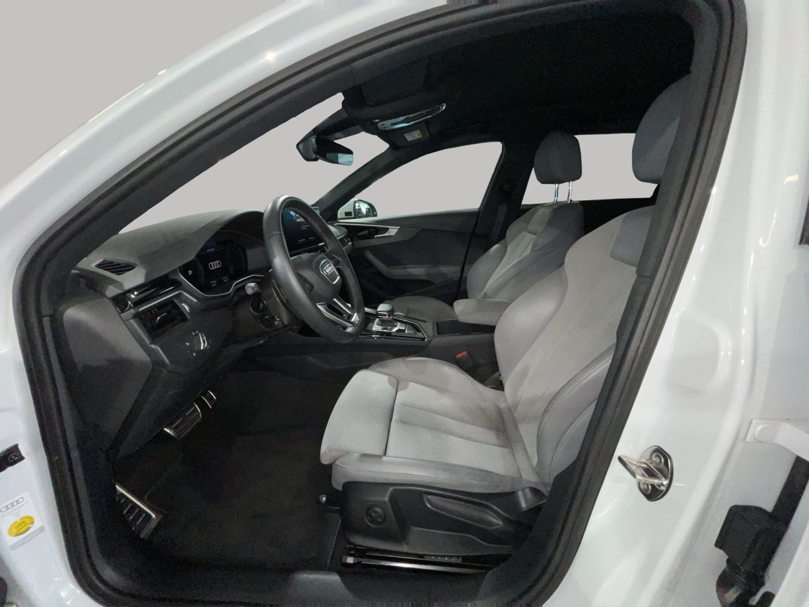 Audi A4 Avant Advanced 50 TDI quattro - Samsaru's Car Outlet