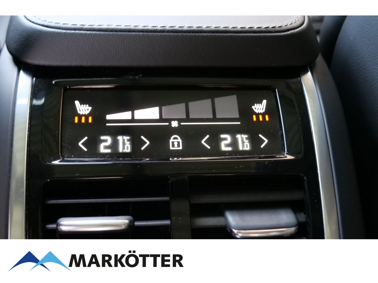 Volvo XC90 T8 AWD Ultra Bright - Samsaru's Car Outlet