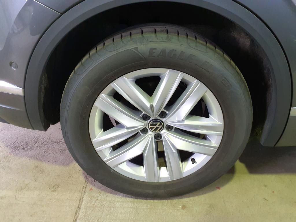 Volkswagen Touareg Elegance 4M 3.0 TSI - Samsaru's Car Outlet