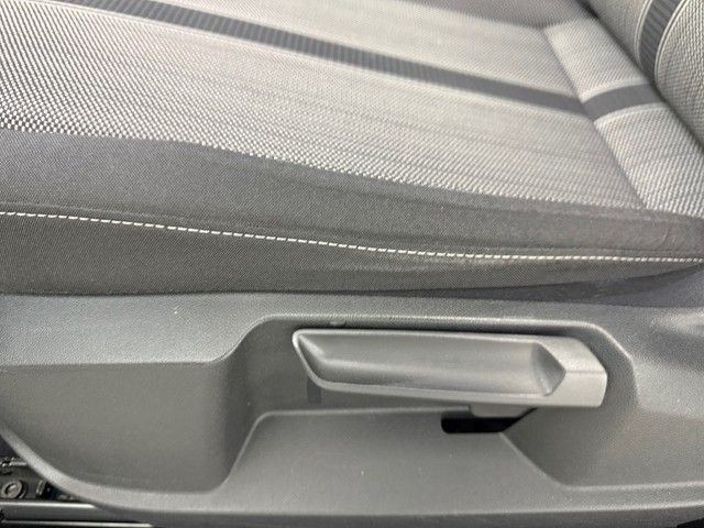 Volkswagen T-Roc 1.5TSI Style - Samsaru's Car Outlet