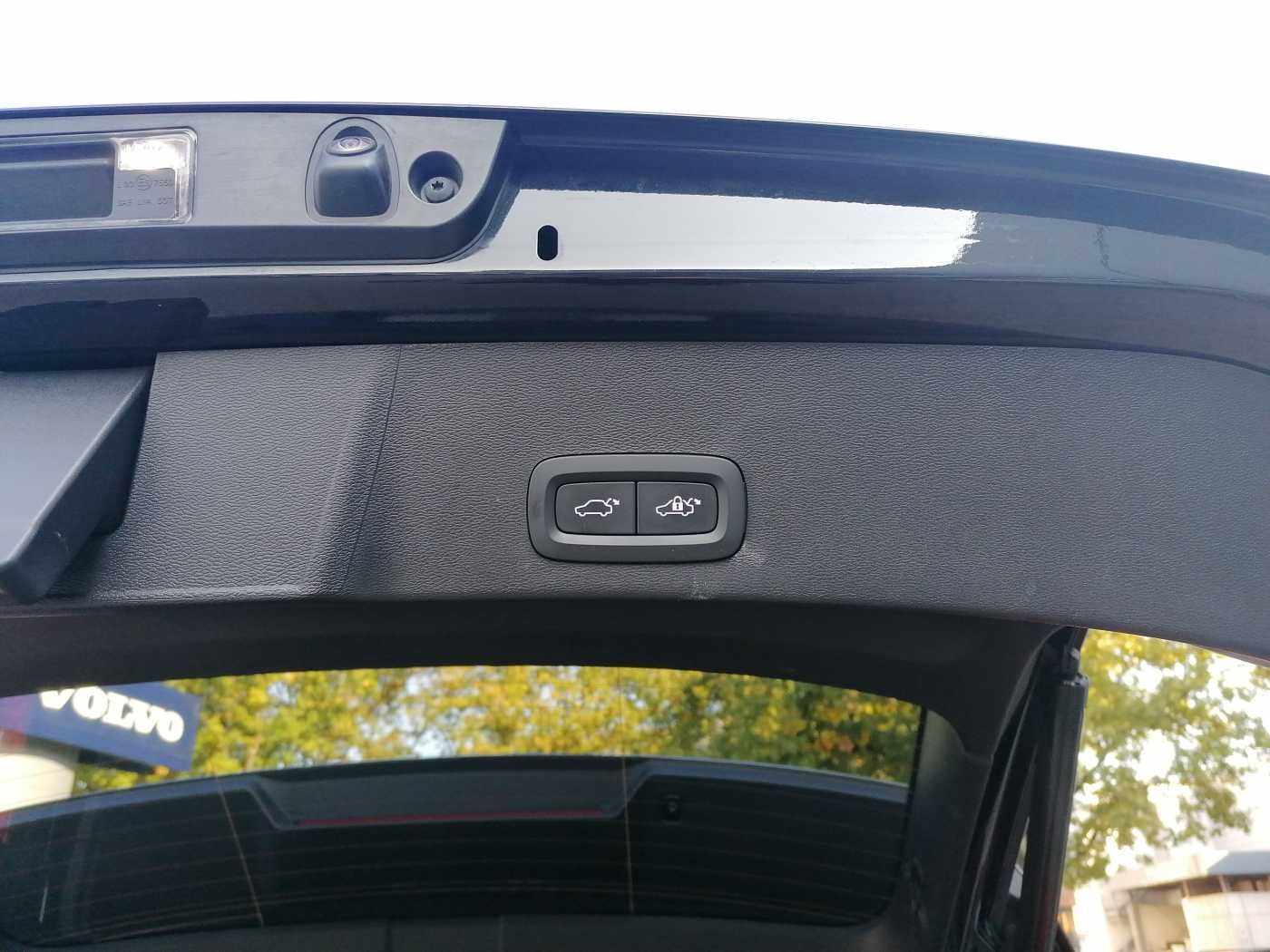 Volvo XC40 B3 2WD Core, AHK uvm.