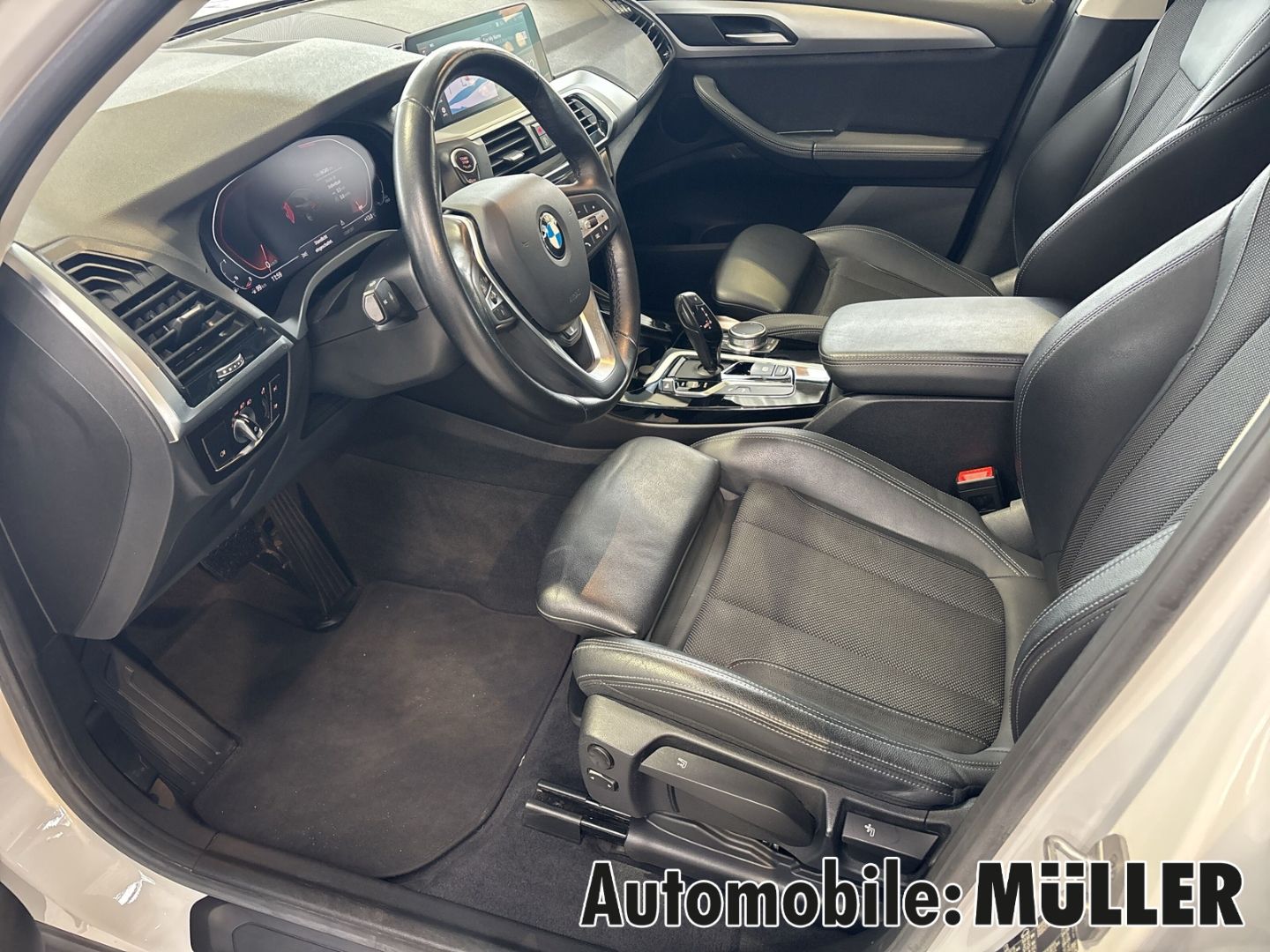 BMW X3 20i xDrive Park-Assistent Navi Digitales Cock