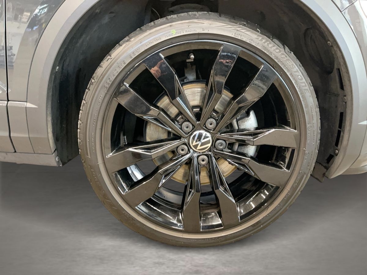 Volkswagen T-Roc 2.0 TSI DSG 4M Sport - Samsaru's Car Outlet