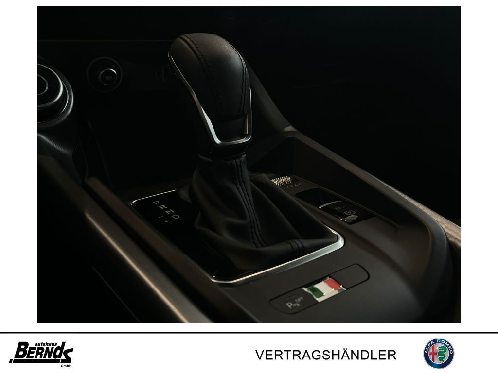 Alfa Romeo Tonale 1.5 VGT Hybrid Veloce NAVI 360-KAMERA SHZ