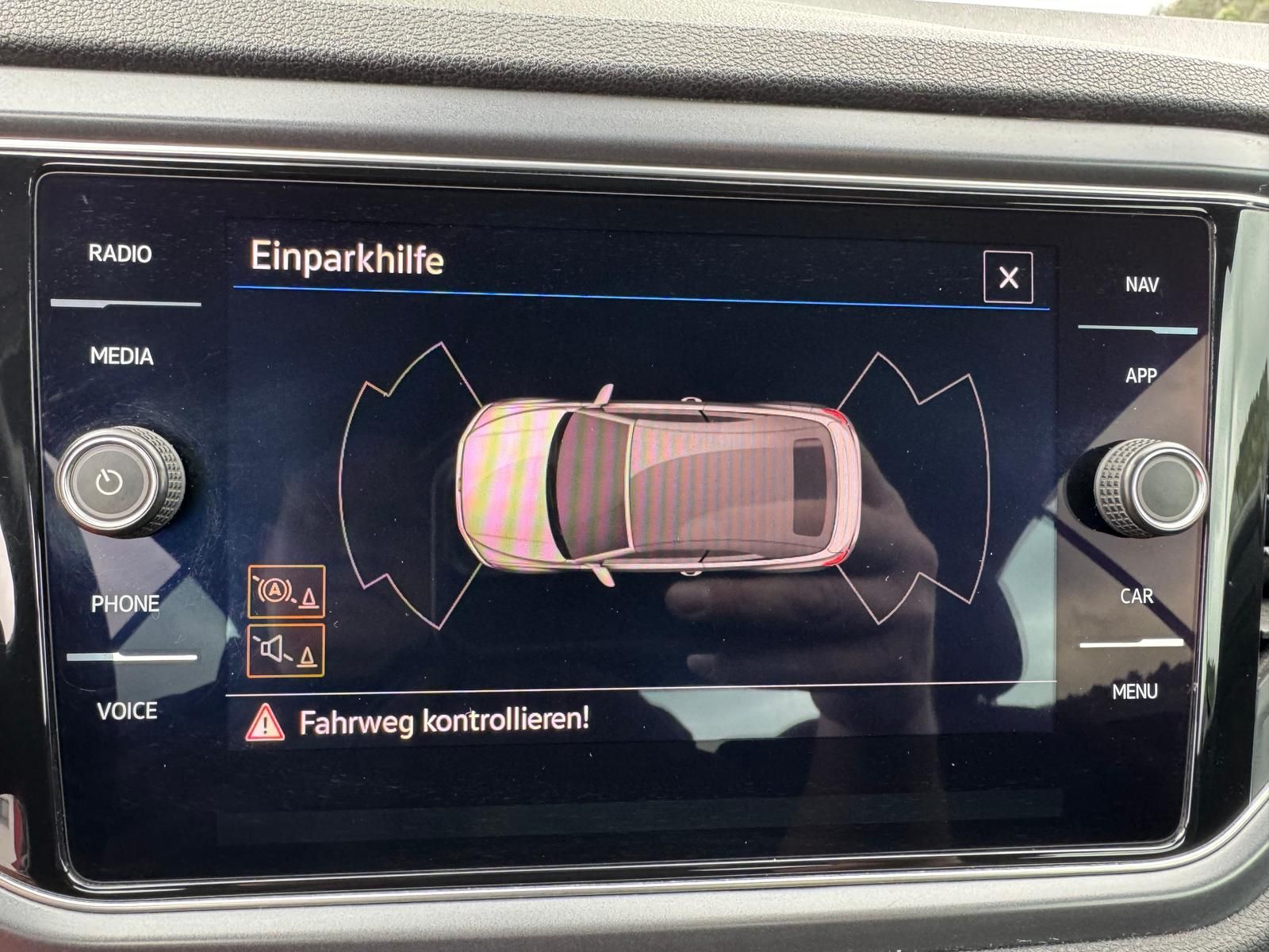 Volkswagen T-Roc 1.5 TSI Style - Samsaru's Car Outlet