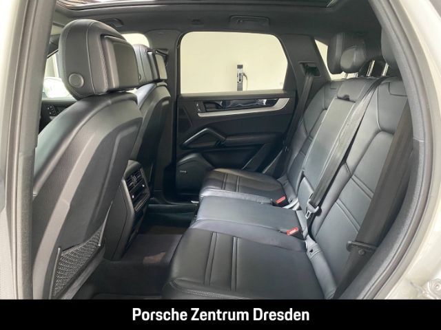 Porsche Cayenne E-Hybrid Inno Pano SH v+h Luft Bose