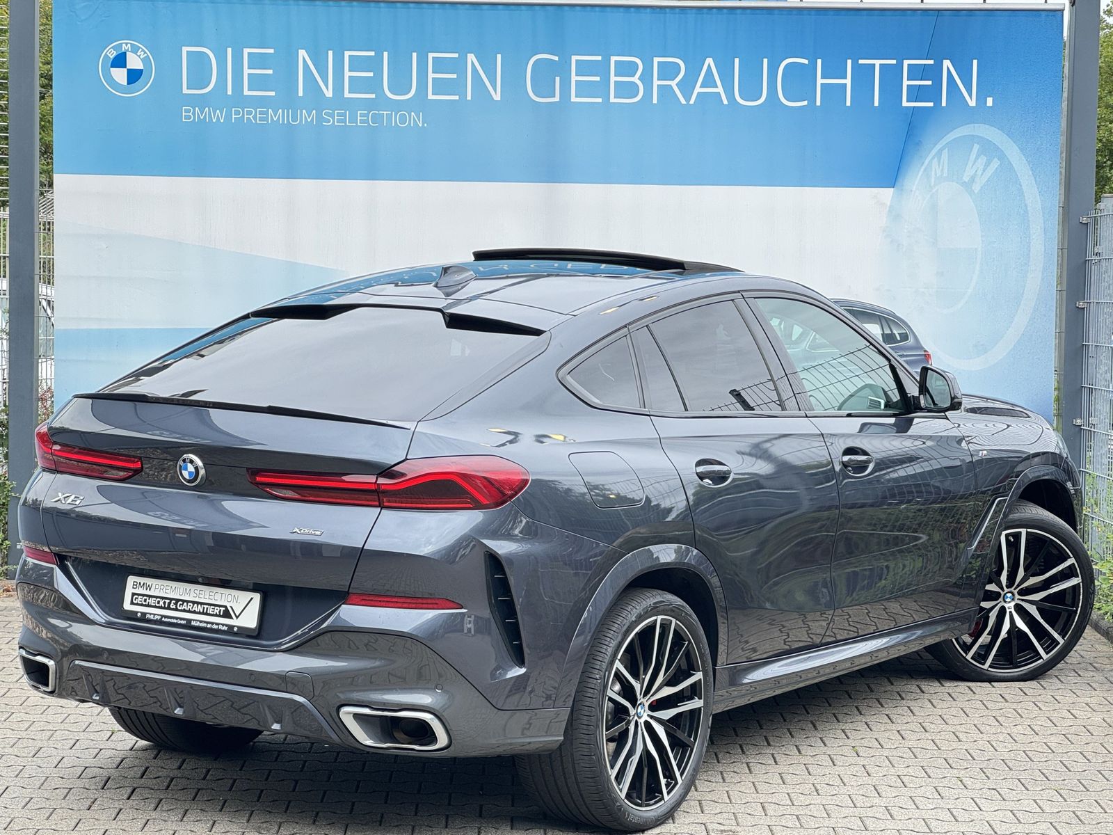 BMW X6 xDrive30d M Sport AHK PANO LASER Sitzklima