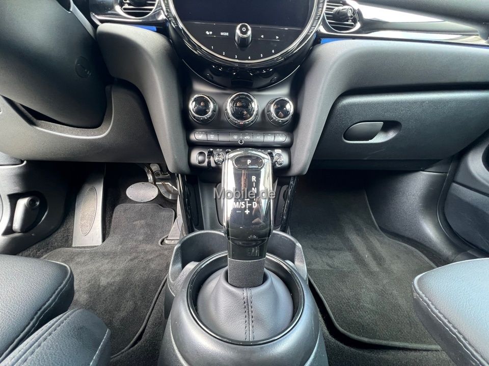 MINI Cooper Classic - Samsaru's Car Outlet