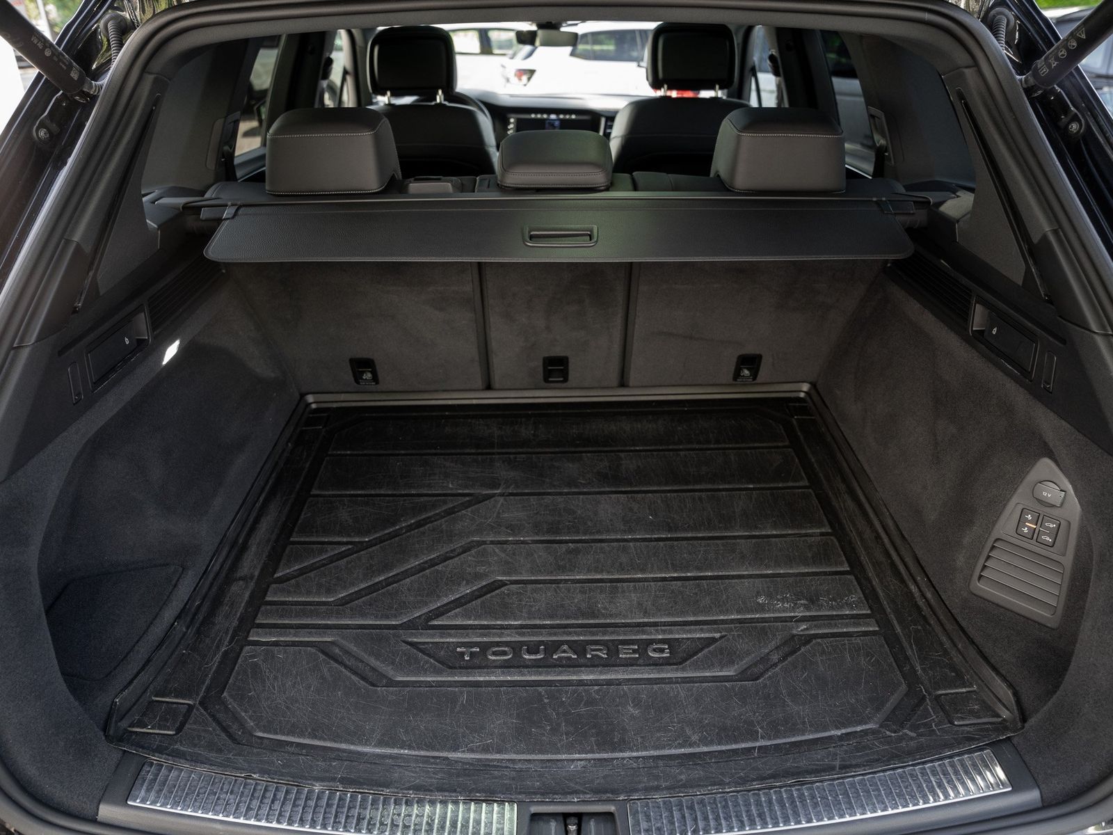 Volkswagen Touareg TDI R-Line Pano IQLight AHK Kam. Leder
