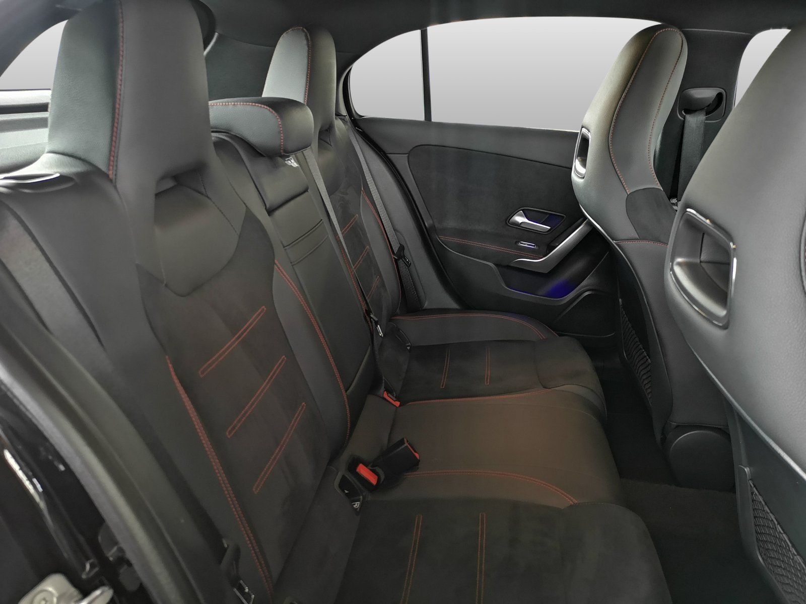 Mercedes-Benz A 180 d AMG ADVANCED PLUS - Samsaru's Car Outlet