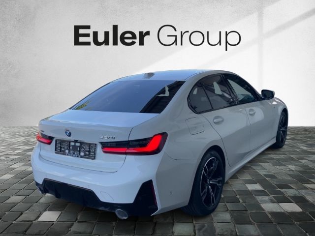 BMW 320 i xDrive Limo M-Sport Pano AHK 18'' HUD Kame