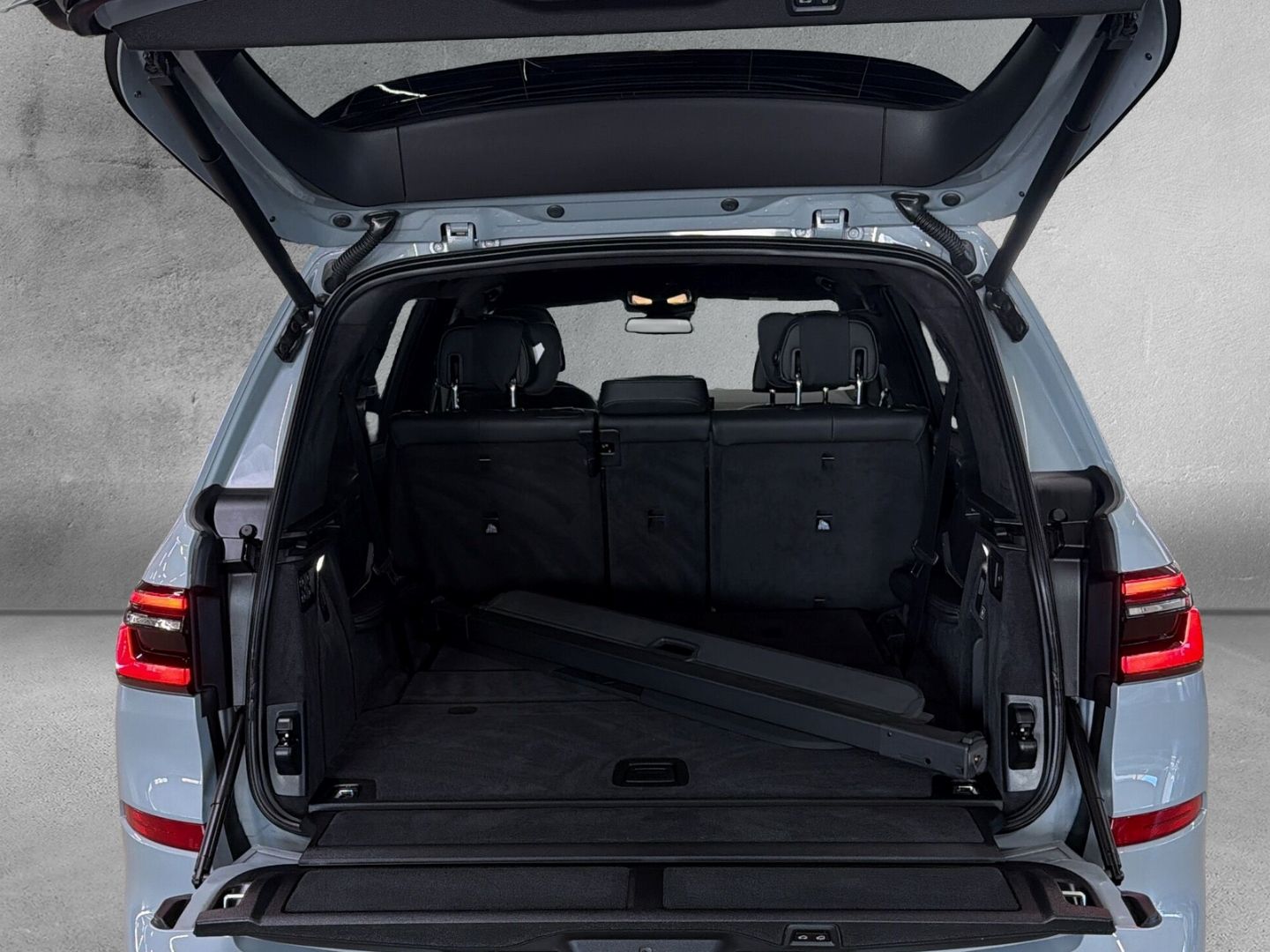 BMW X7 xDrive40d M Sport 21''LC PROF AHK PANO STAND-