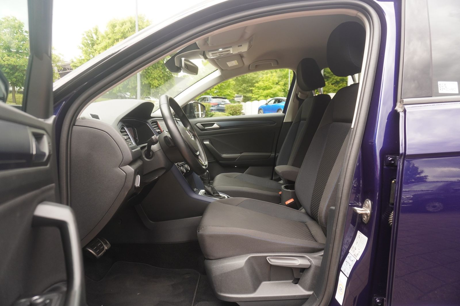 Volkswagen T-Roc 2.0 TDI R-Line 4M DSG - Samsaru's Car Outlet