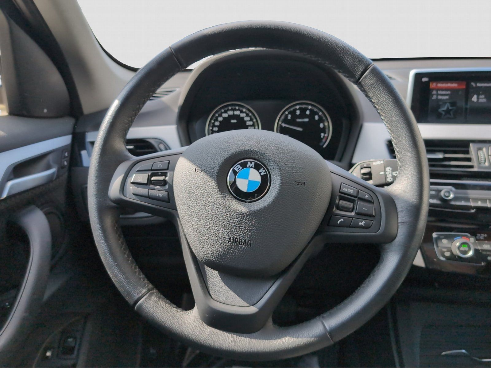 BMW xDrive 25e - Samsaru's Car Outlet