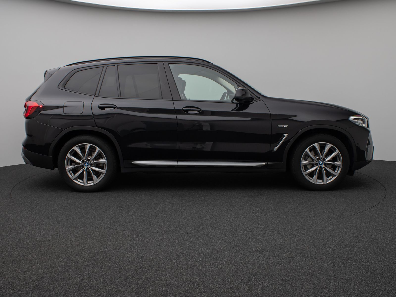 BMW X3 xD30e Sport - Samsaru's Car Outlet
